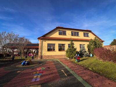 horoušany zahrada hřiště